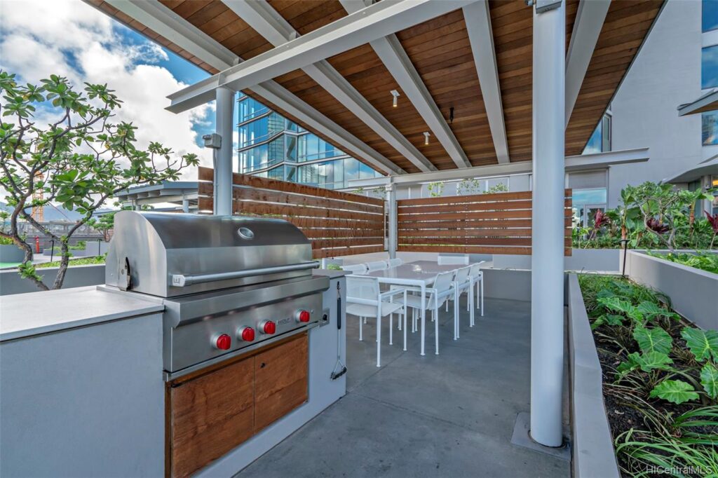 Aeo_-_BBQ_Cabanas