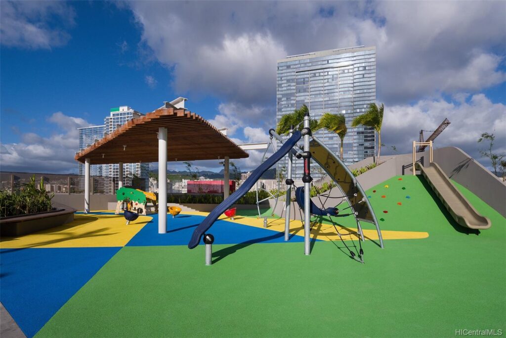 Aeo_-_Playground