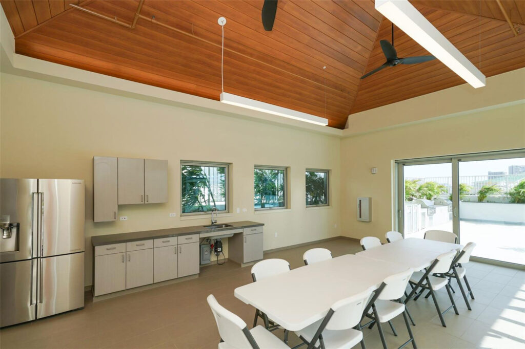 Kapiolani_Residence_-_Party_Room