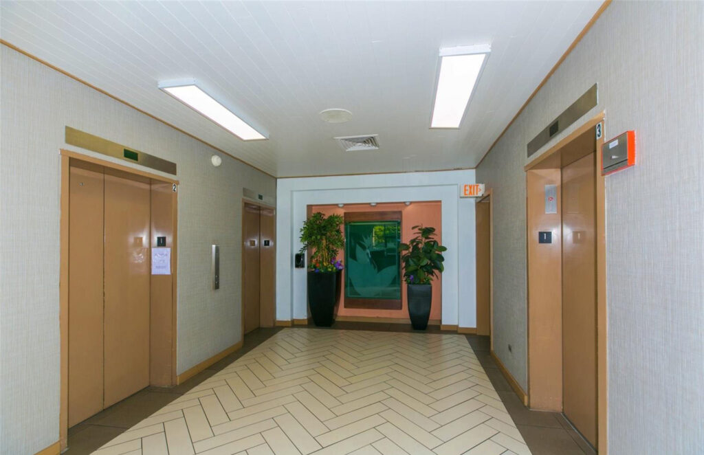 Pacific_Grand_-_Elevators