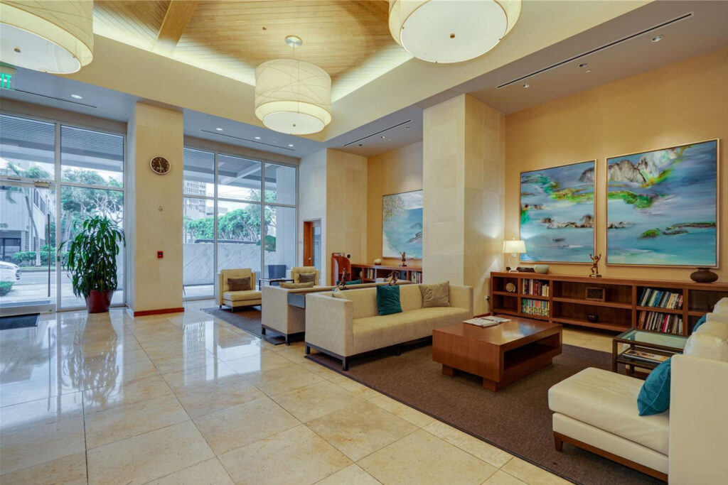 Pacifica_Honolulu_-_Lobby
