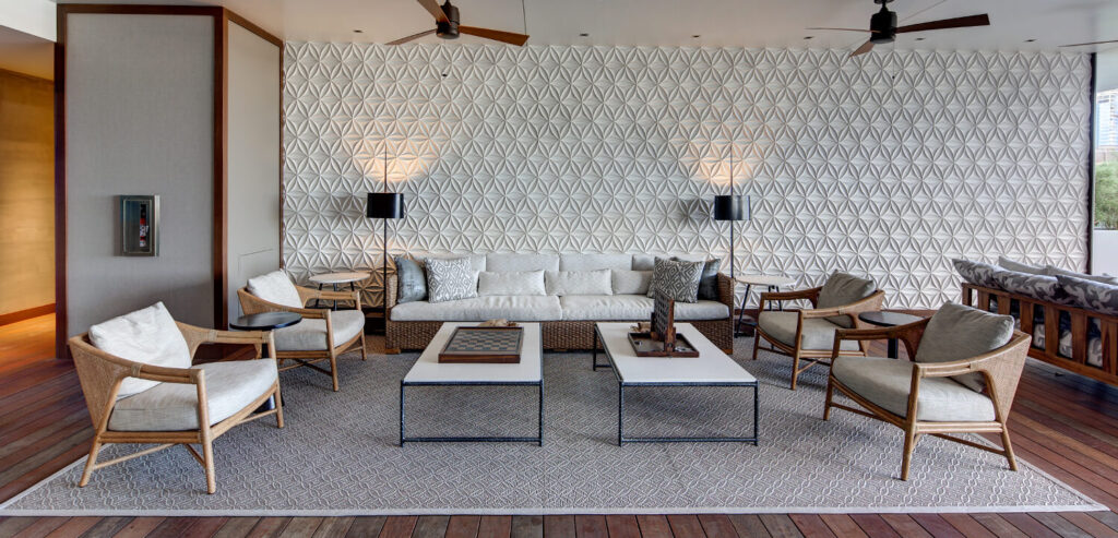 Symphony_Honolulu_-_Veranda